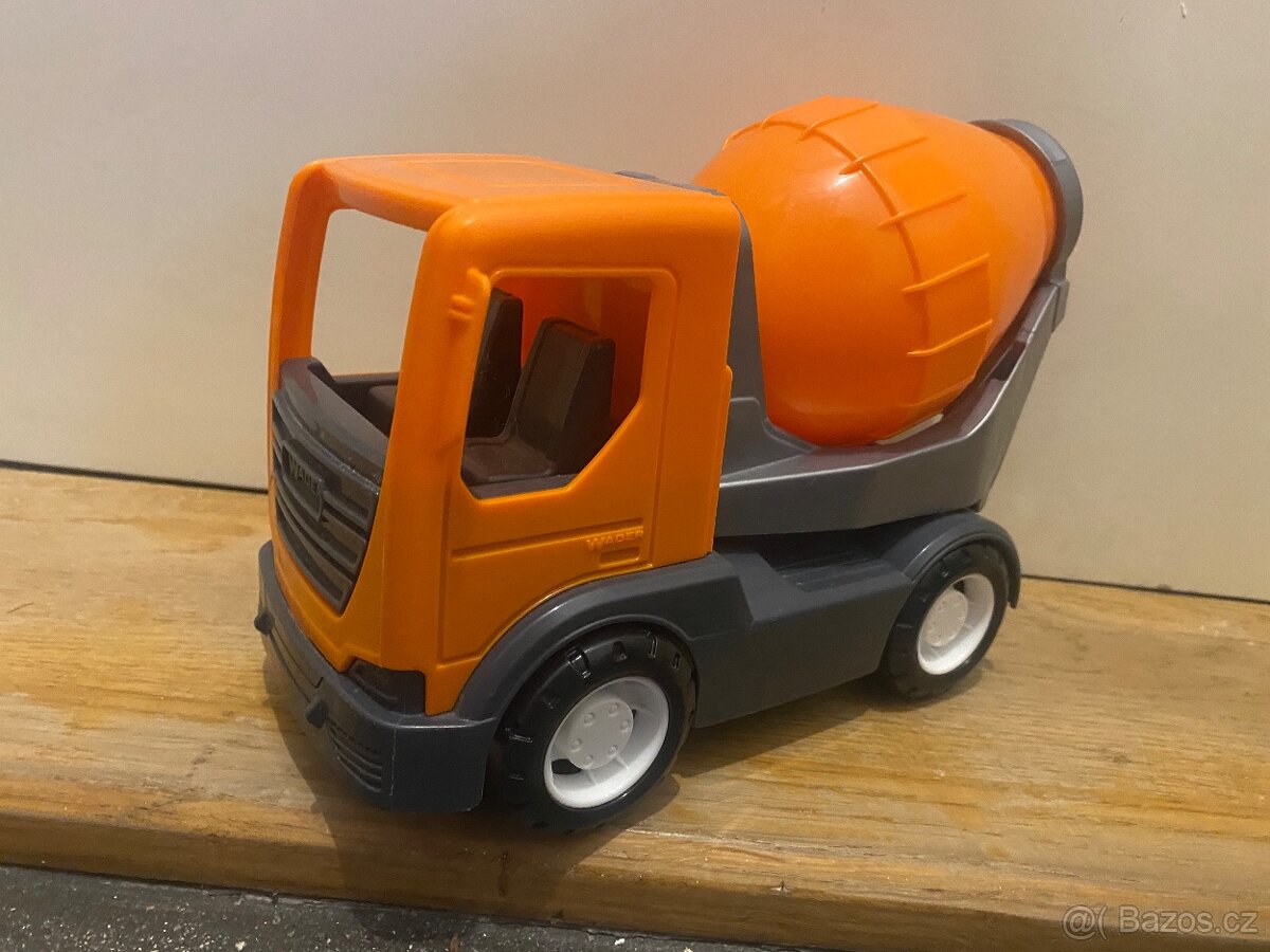 4 ks-Traktorbagr, Bagr, auto Míchačka, Tatra 158 - 2