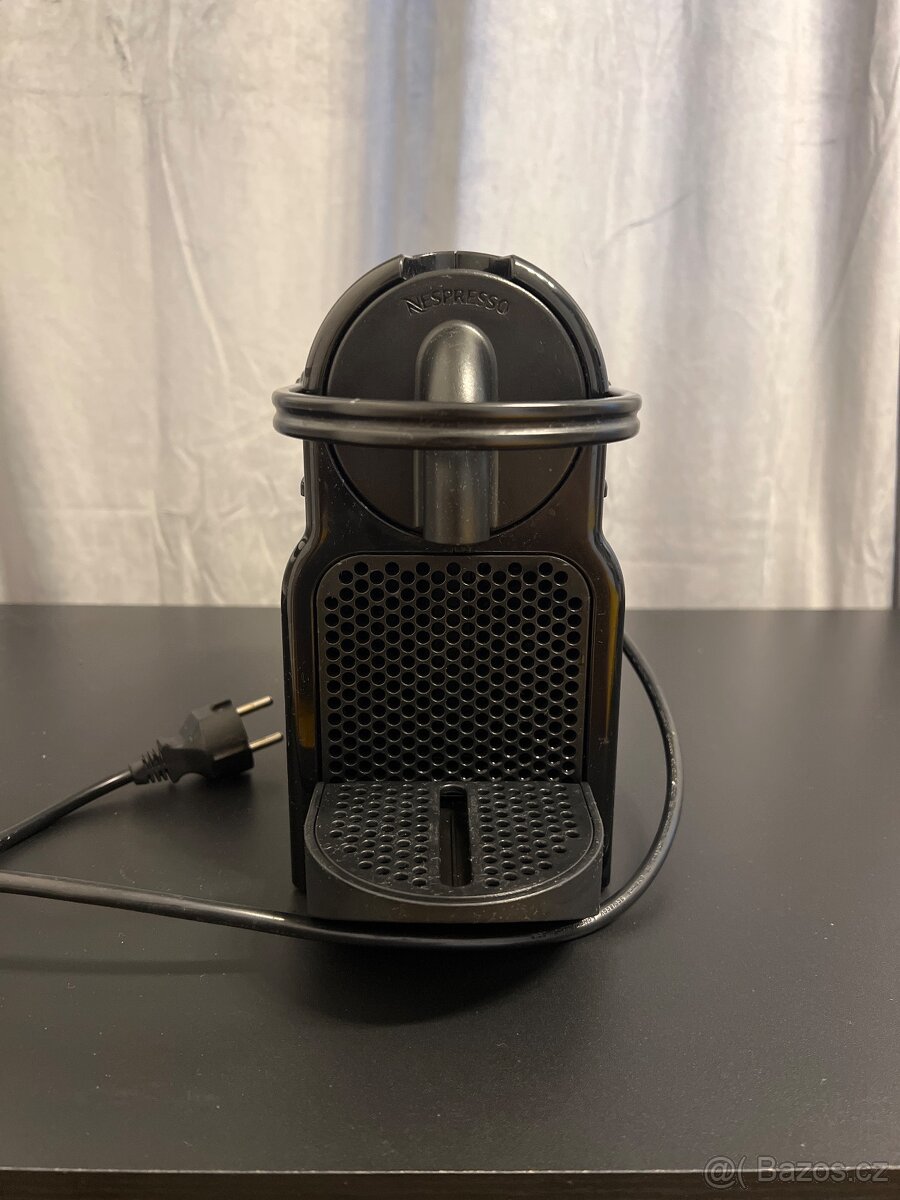 Kávovar Nespresso De-Longhi - 2