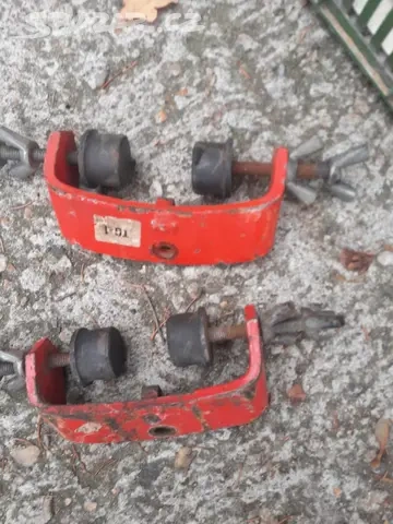 Prodám antivibračni těleso k malotraktorům tera vari - 2