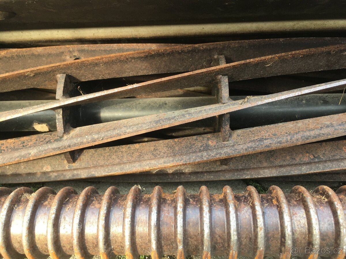 Jacobsen 522a vřetenová ruční sekačka - 2