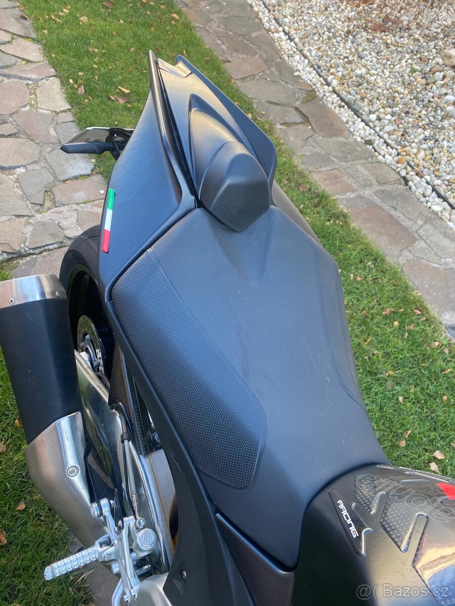 APRILIA TUONO V4 RSV4 - 2