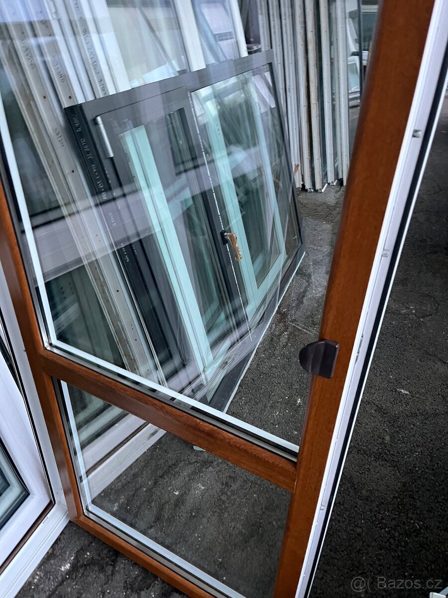 PLASTOVÉ DVOUKŘÍDLÉ BALKÓNOVÉ DVEŘE 155x219 BÍLÁ/ZLATÝ DUB - 2