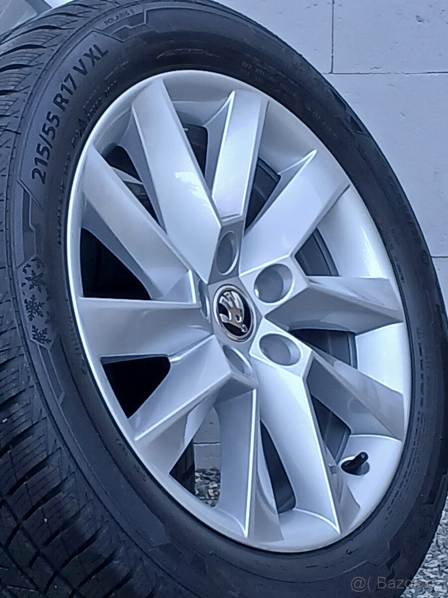 Zánovní zimní orig alu Škoda Superb 215/55/17 vzorek 8mm - 2