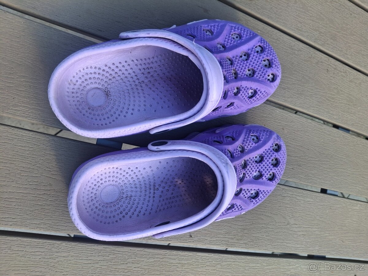 Pantofle / nazouváky - 2