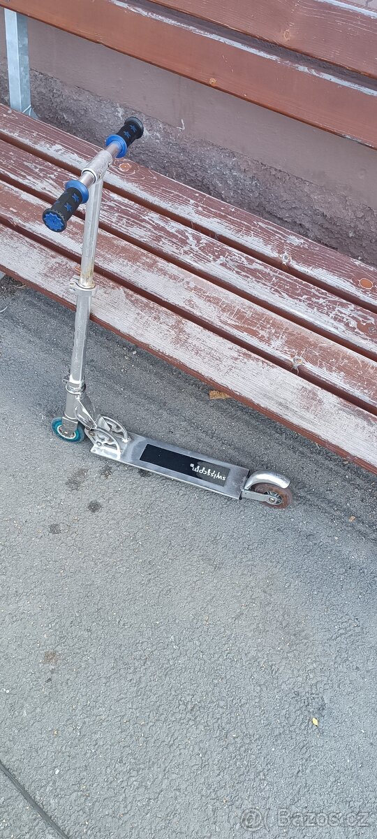 Rozkládací koloběžka - 2