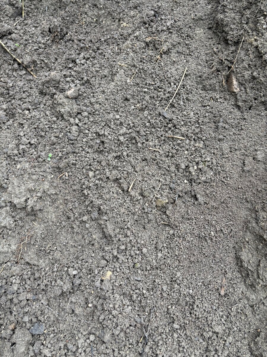 Hlína, zemina, ornice - 2