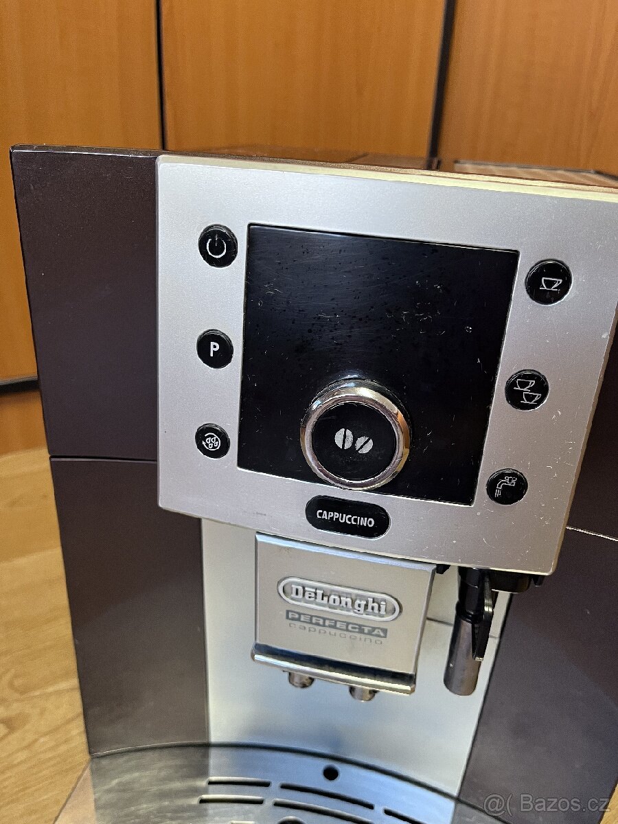 Kávovar DeLonghi - 2