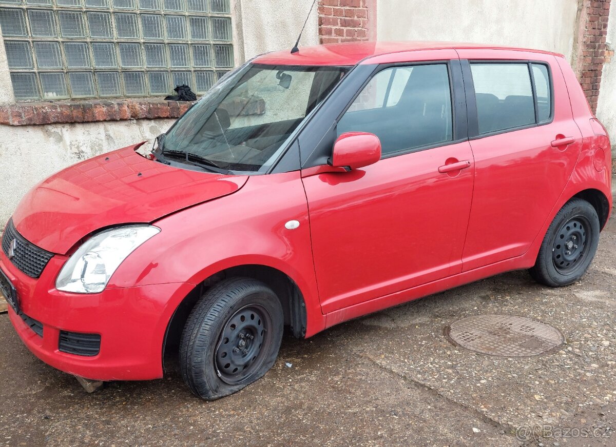 Suzuki swift nahradni dily - 2
