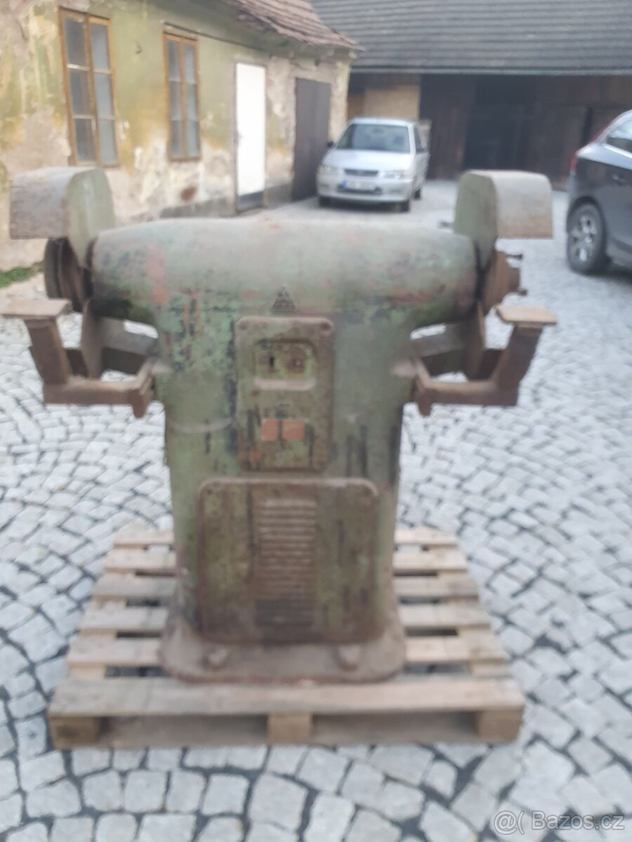 Velká dvoukotoučová brusks - 2