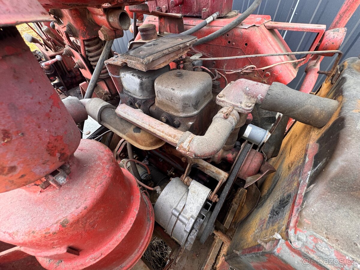 Traktor RS - Motor Zetor 20 - 2