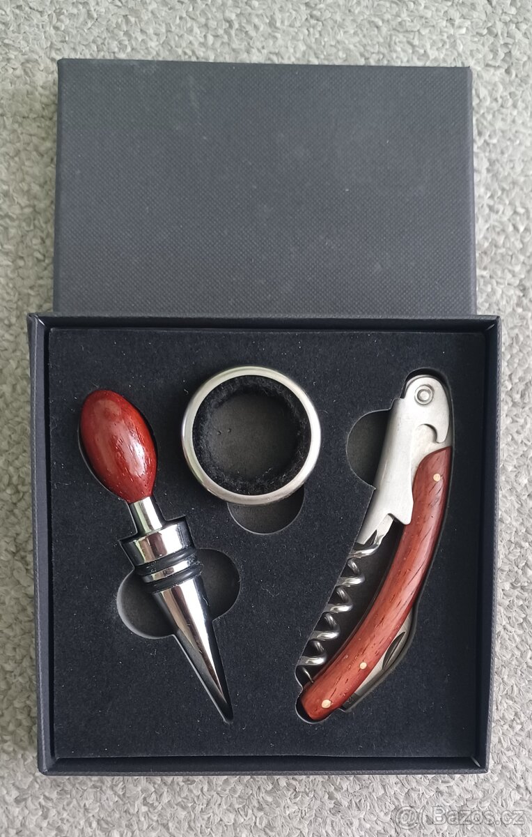 Otvírák,nerez plácačky - 2