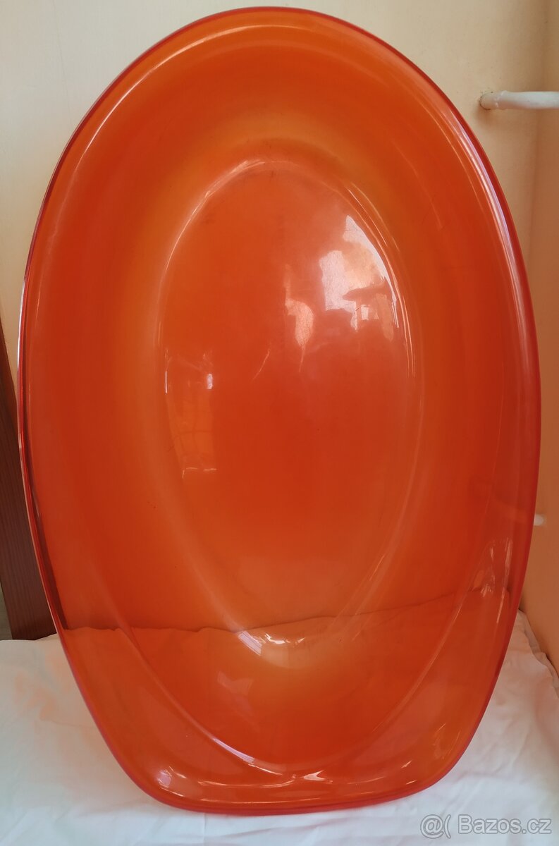 Postýlka, jídelní židlička, vanička - 2