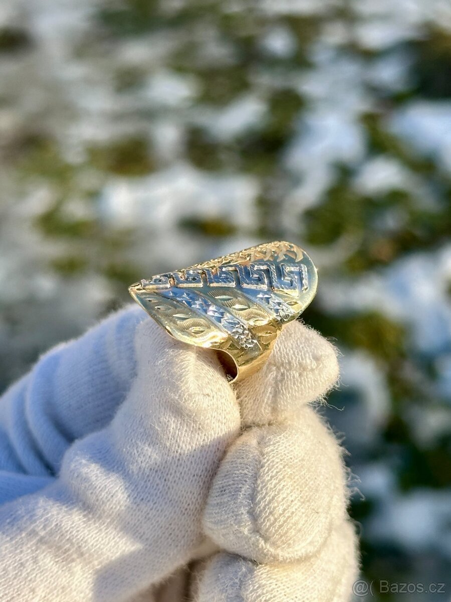 Zlatý prsten 2,92g - 2