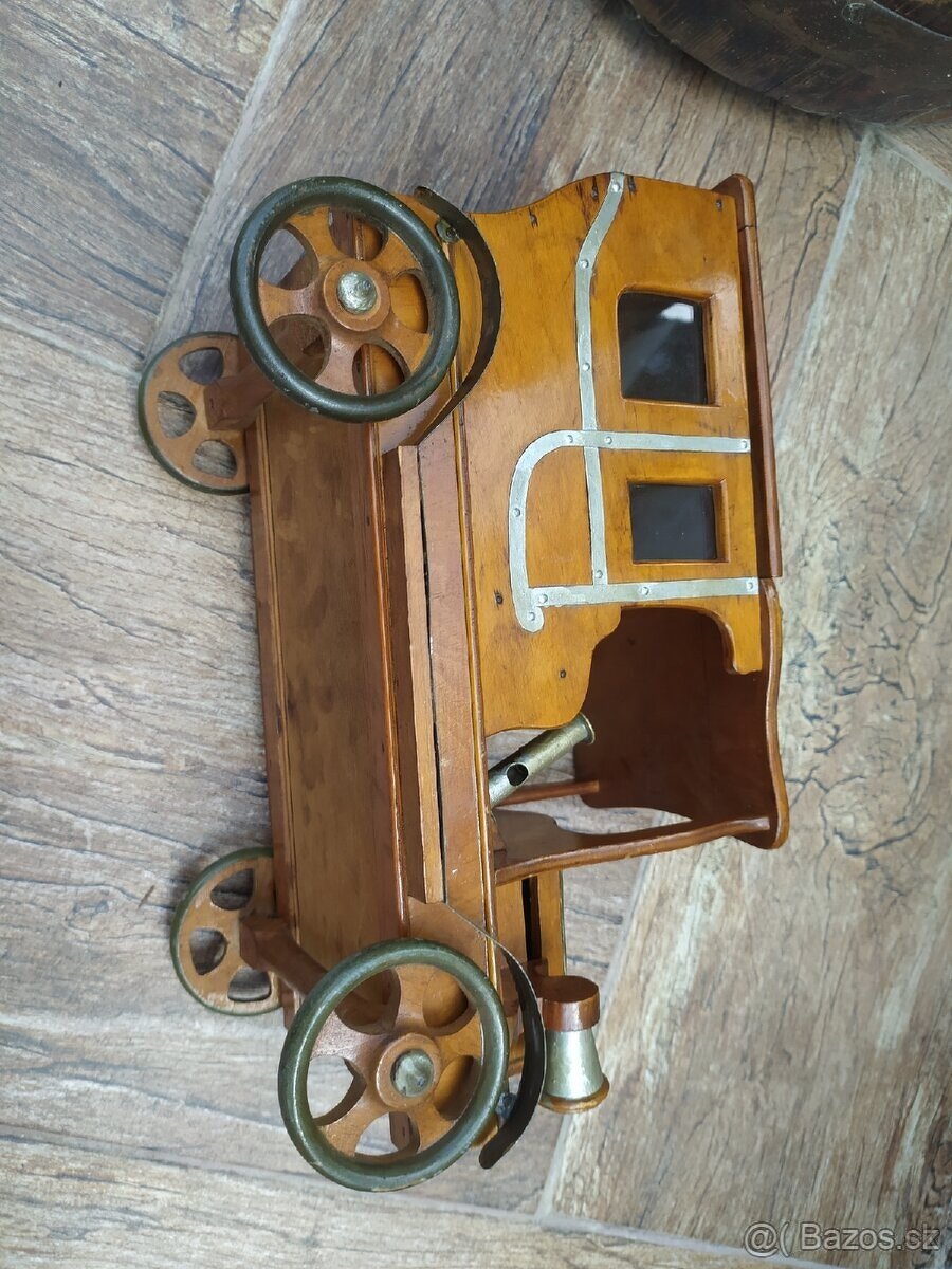 Drevené auto kazeta na cigary - 2