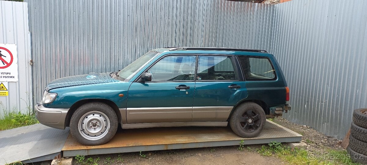 Subaru Forester SF -S-turbo- náhradní díly - 2