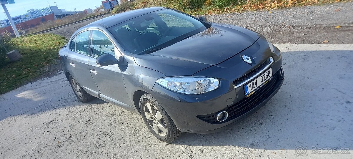 RENAULT FLUENCE 1,6i r.v.2010,naj:126tkm,KLIMA,DOHODA - 2