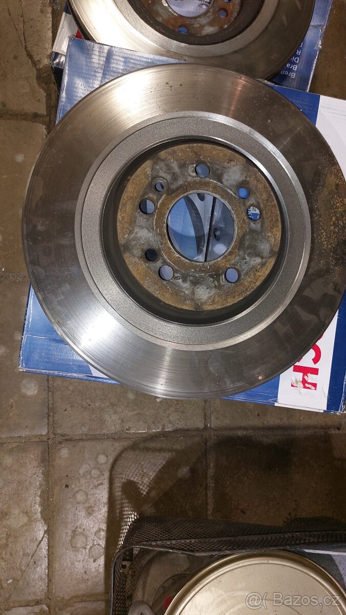 Brzdové kotouče Mercedes-Benz W163 - 2