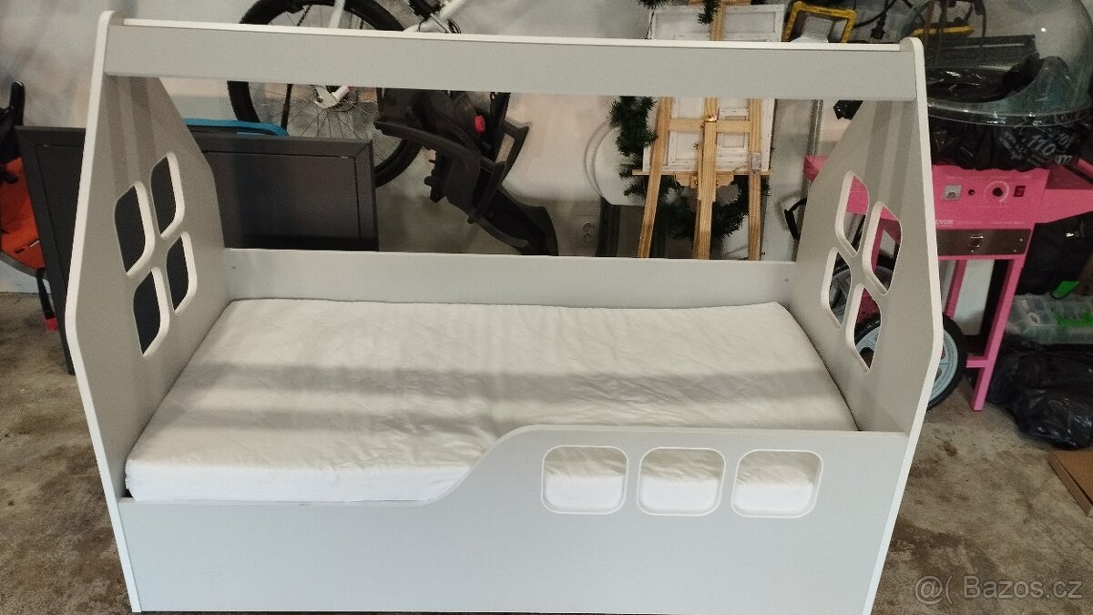 Dětská postel domeček - 2