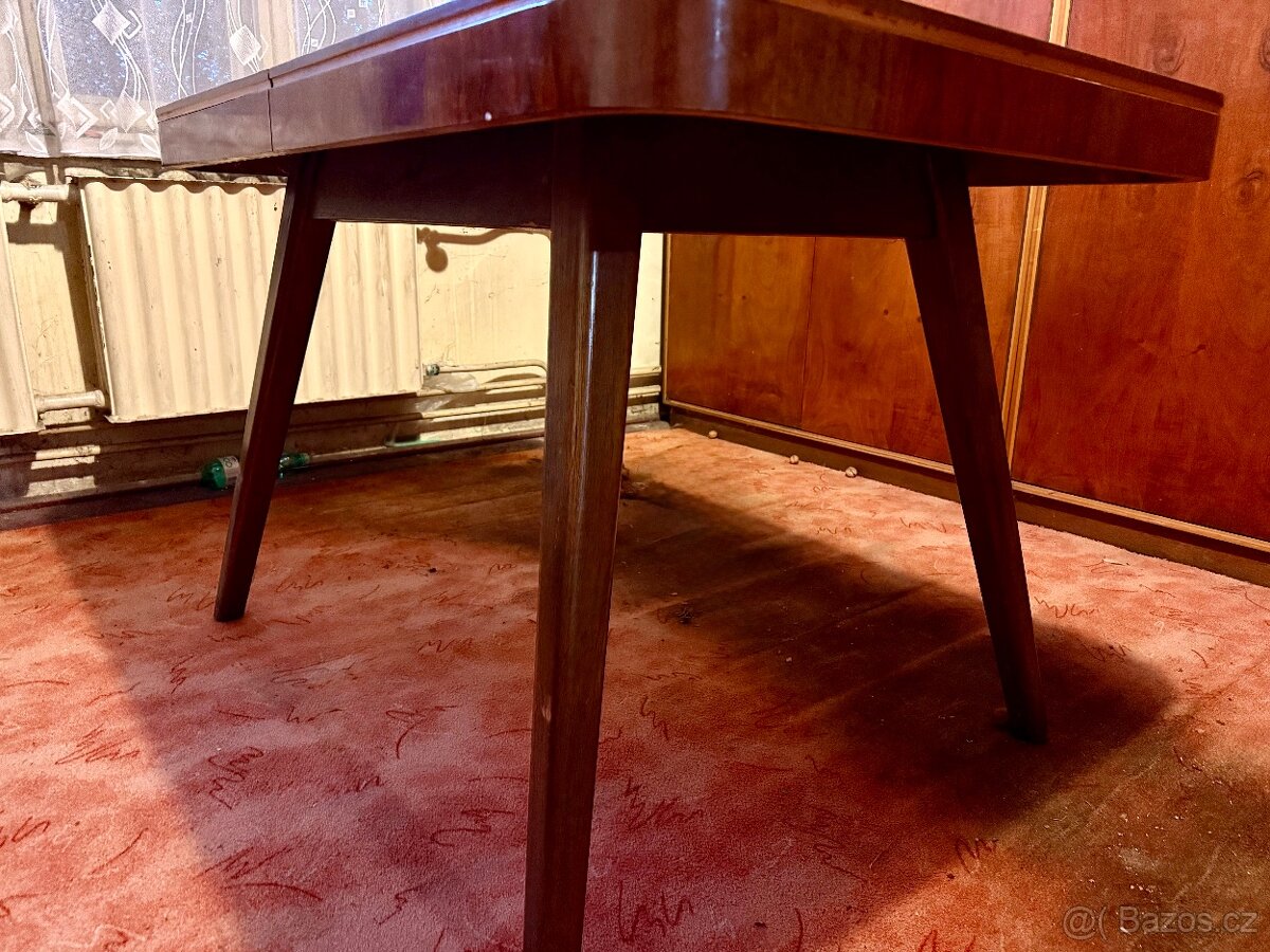 Rozkládací dřevěný stůl - 2