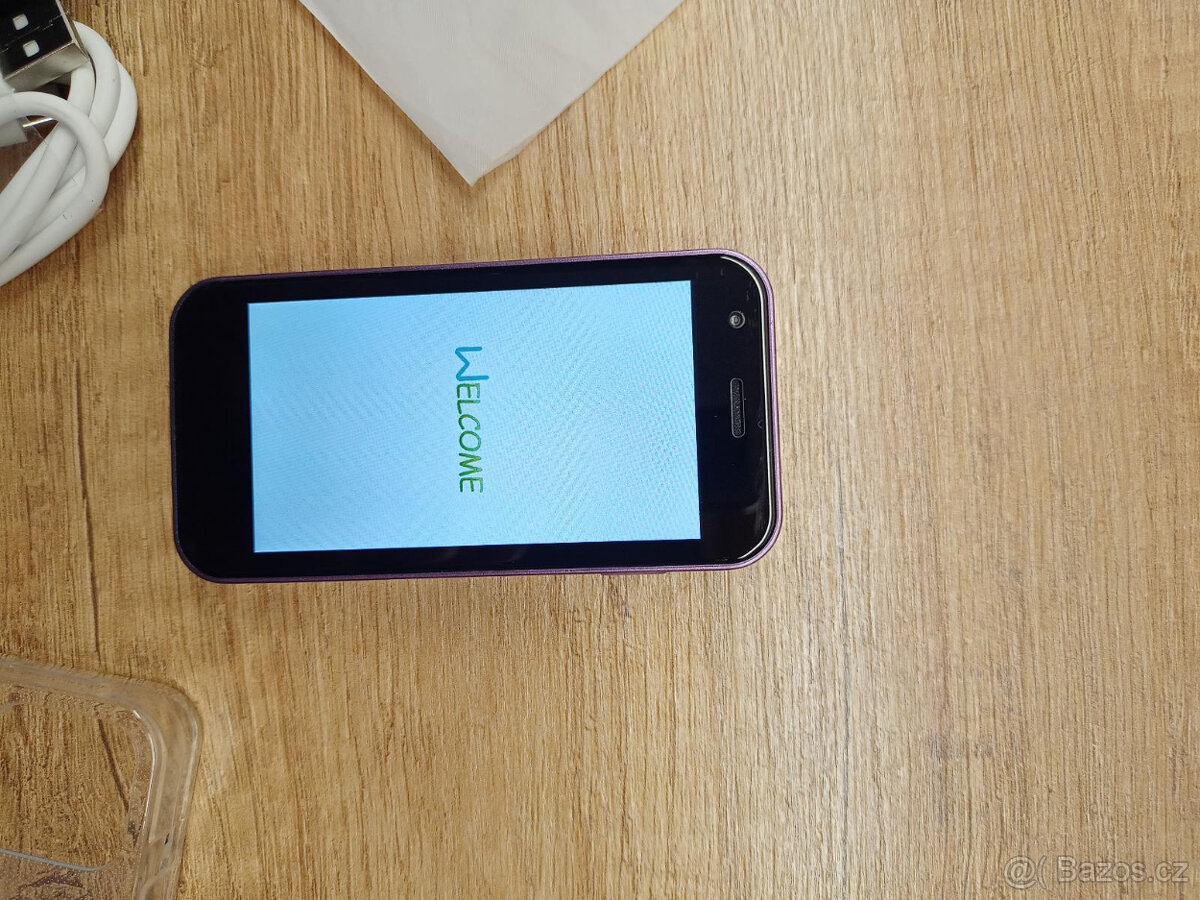 mobilní dotykový telefon - 2