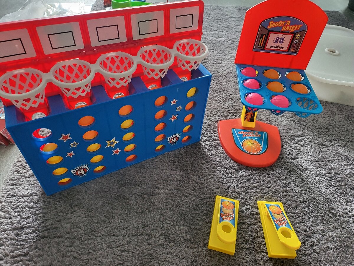 Knížky, hry a dětská autodráha - 2