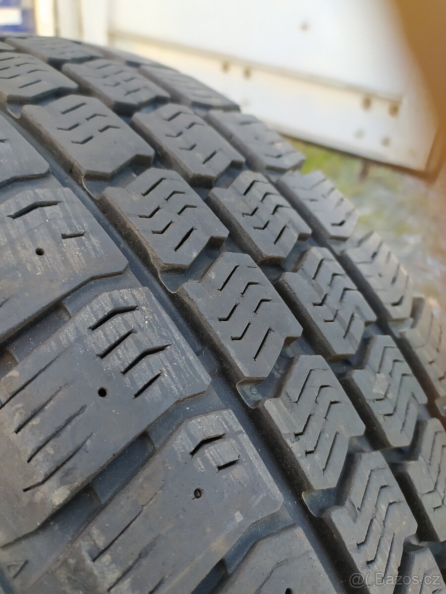 ZIMNÍ SADA PNEU SAVA 215/65/16C - 2