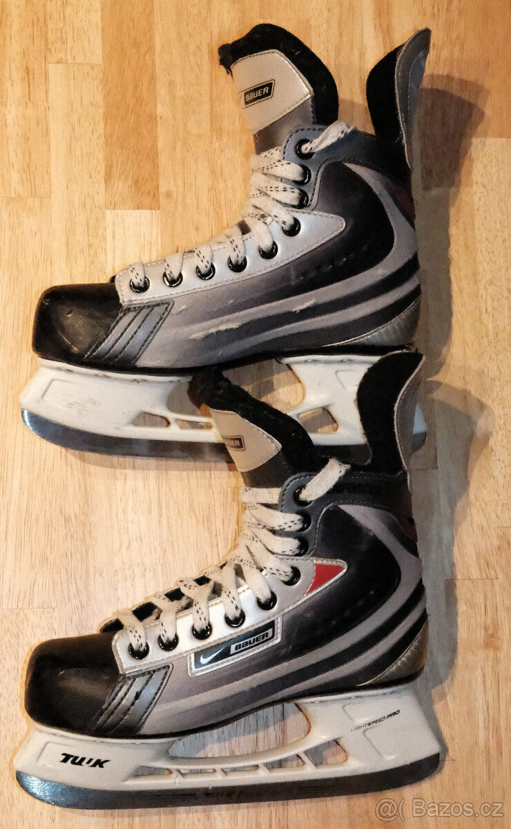 Brusle Bauer Vapor - 39 EU (24,7 cm; Bauer 5,5) - 2