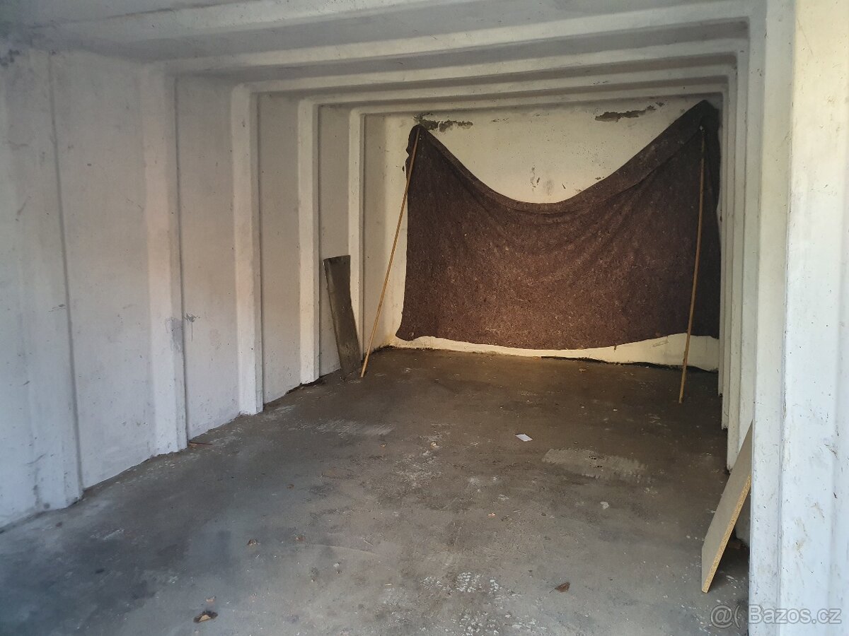 Garáž širší střed Brna - 2