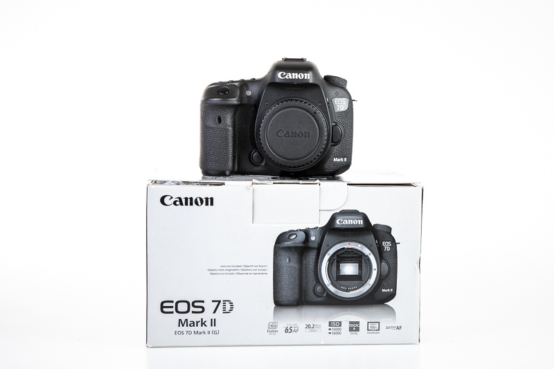 Canon EOS 7D Mark II - 2