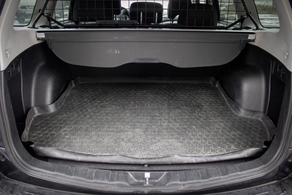 Dělící mříž pro Subaru Forester III SH - 2