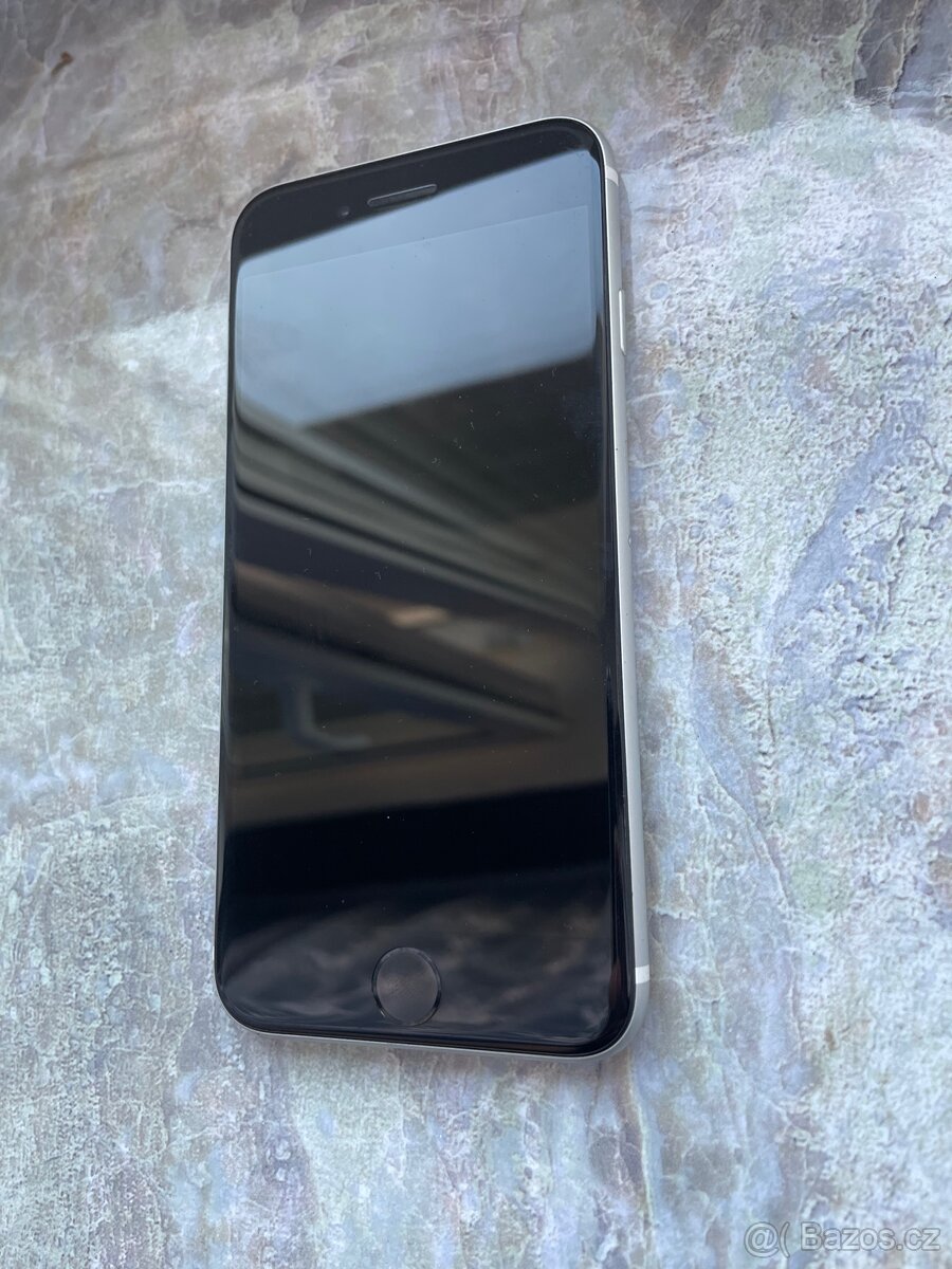 iPhone SE 2020 - 2