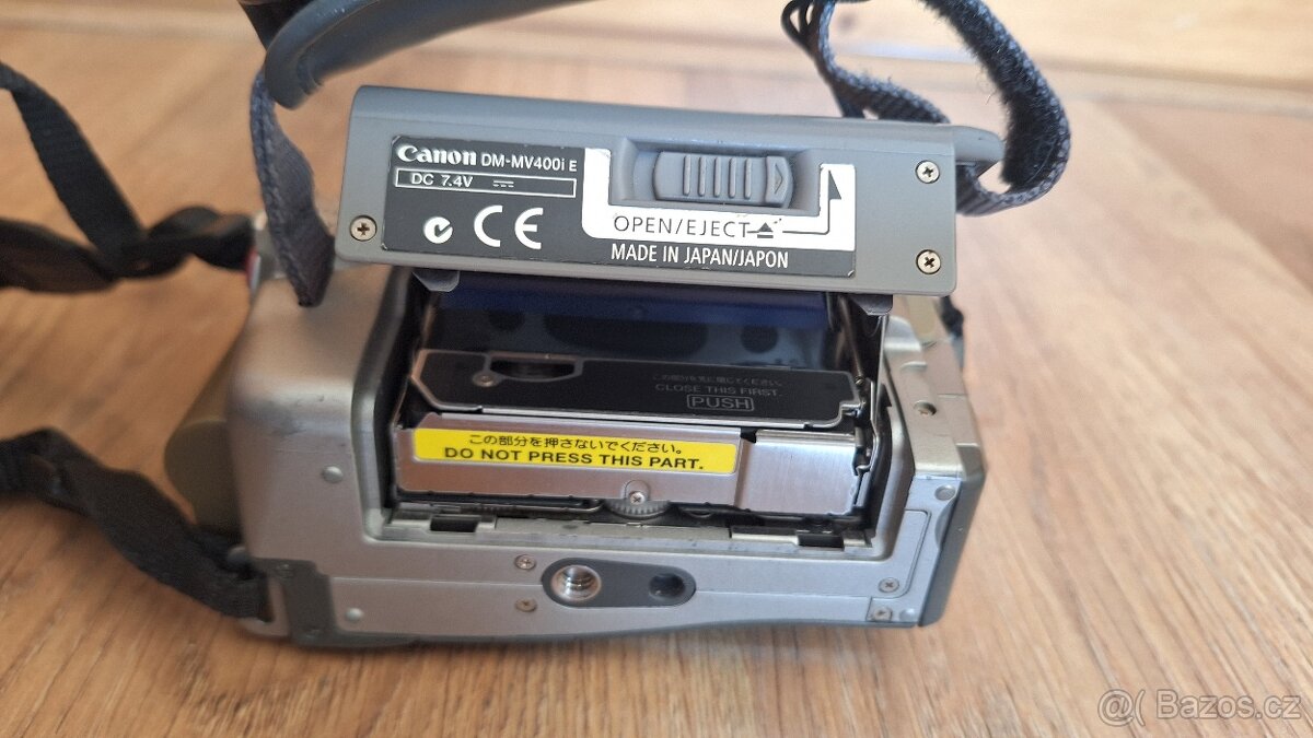 Mini digitální DV kamera Canon MV400i - 2