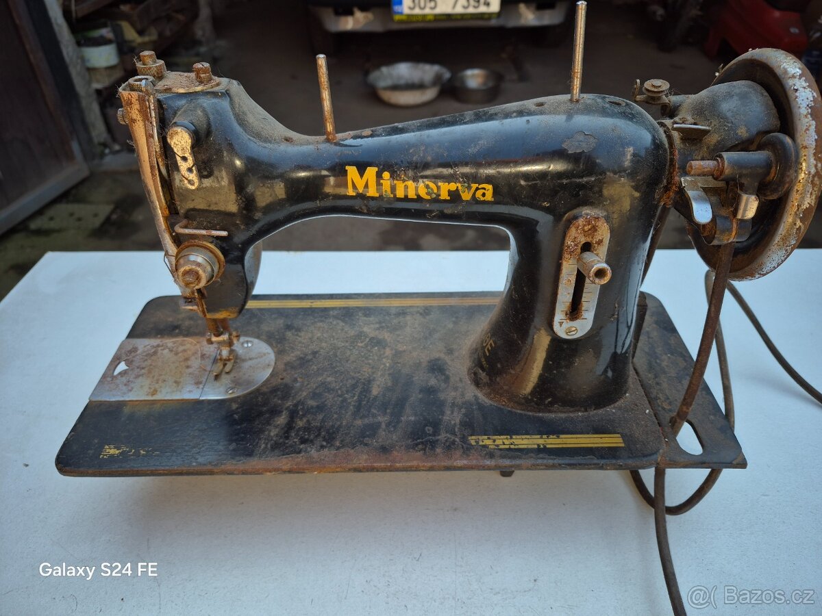 Šicí stroj Minerva - 2