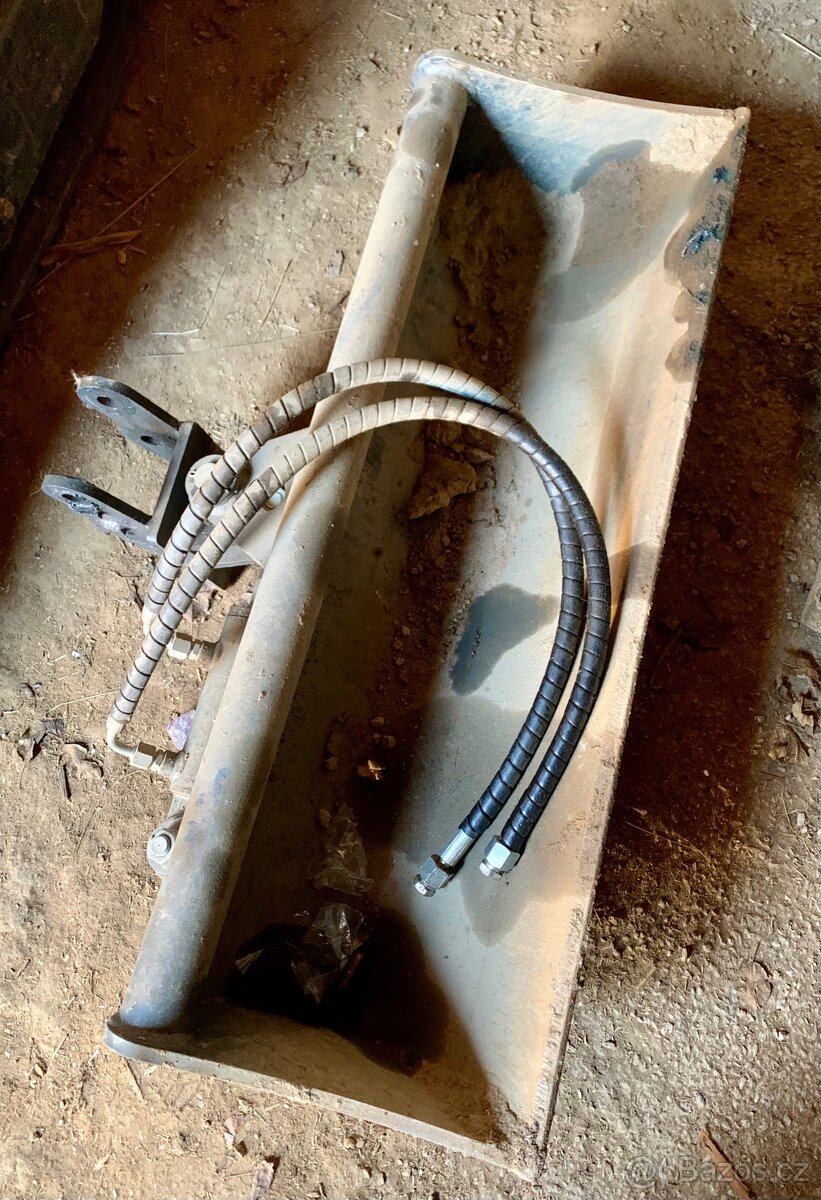 Hydraulická svahová lžíce 100cm (“nová”) - 2