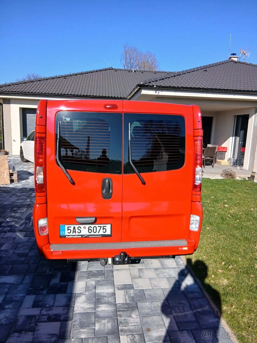 Renault Trafic Passenger 2.0 dCi 115 - 2