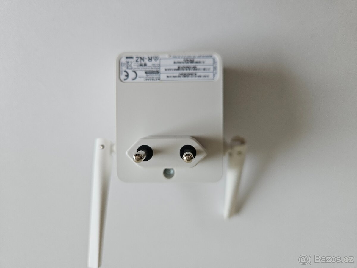 Netgear WiFi Range Extender EX2700 - 2