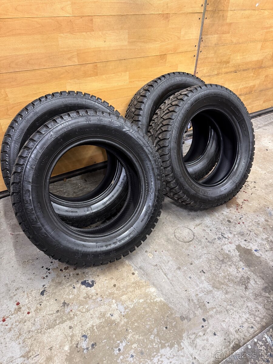 Zimní pneu 195/65/15 č.2 - 2