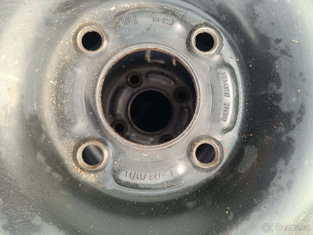 Pneu + plech Ford R15 +poklice - 2