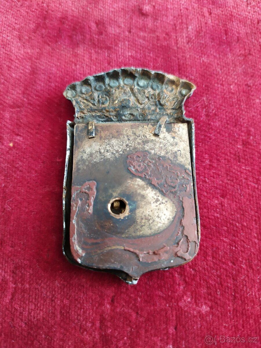 Přední znak na Pragu Alfa - masivní originál 2 - 2