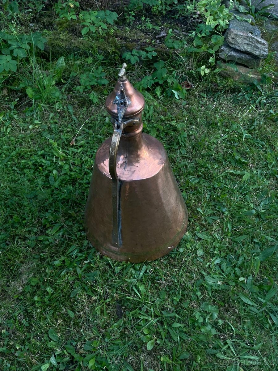 Historická měděná nádoba na nápoje - 2