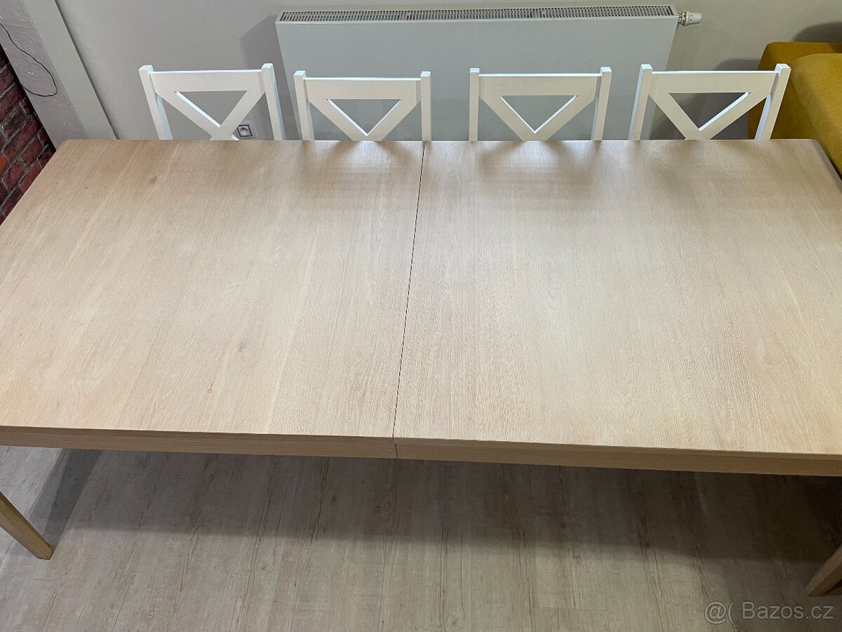 Velký jídelní stůl částečně z masivu - 2
