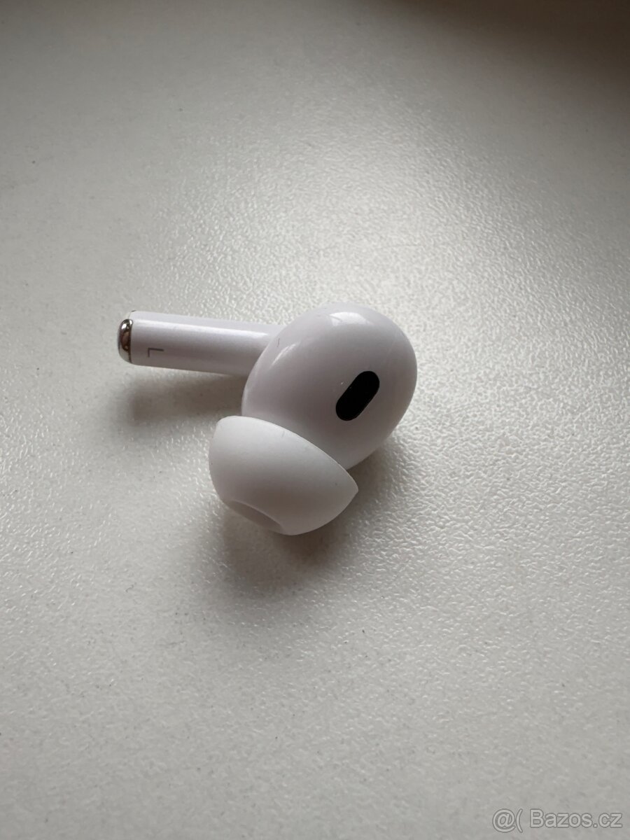 Apple air pod levý - 2