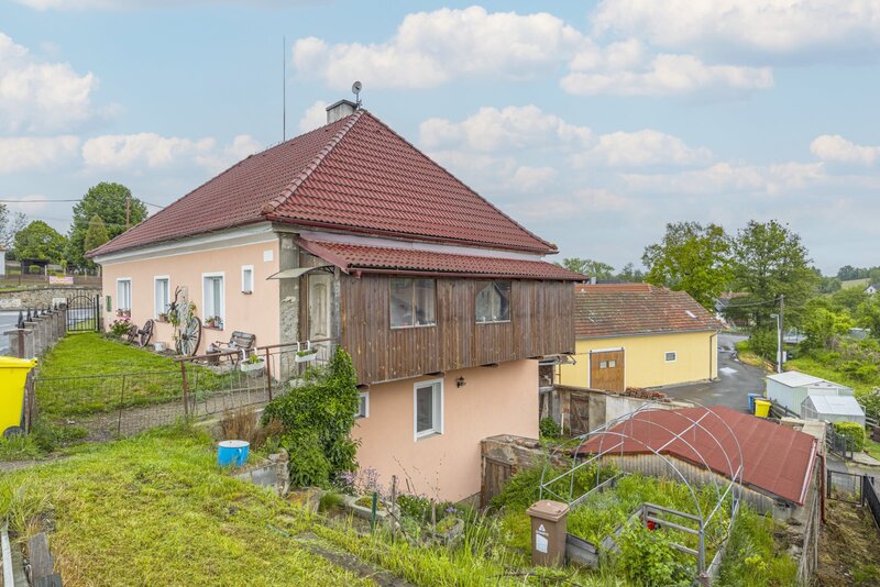 Prodej RD, 7+1, užitná plocha 300 m2, obec Rynárec, okr. Pel - 2