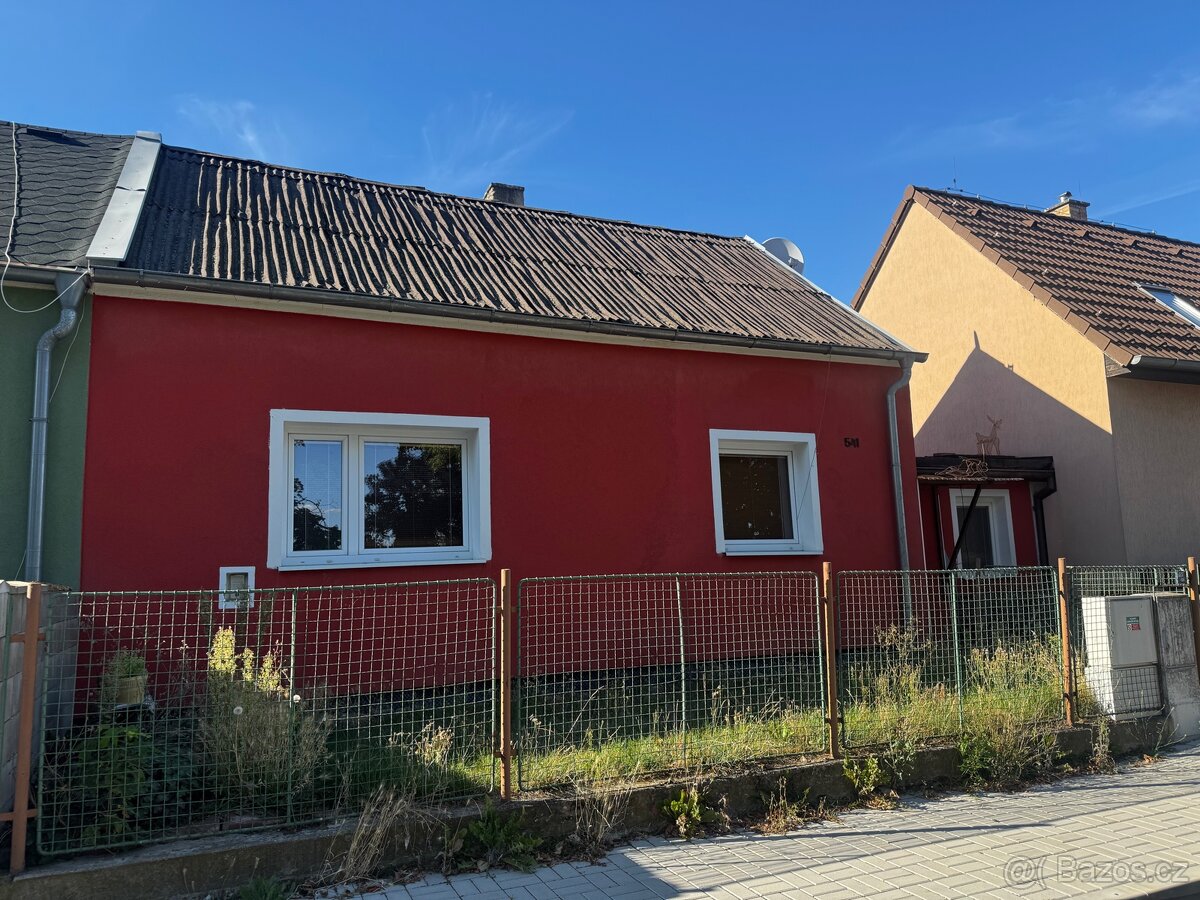 Patrový rodinný dům v Jirkově - 2