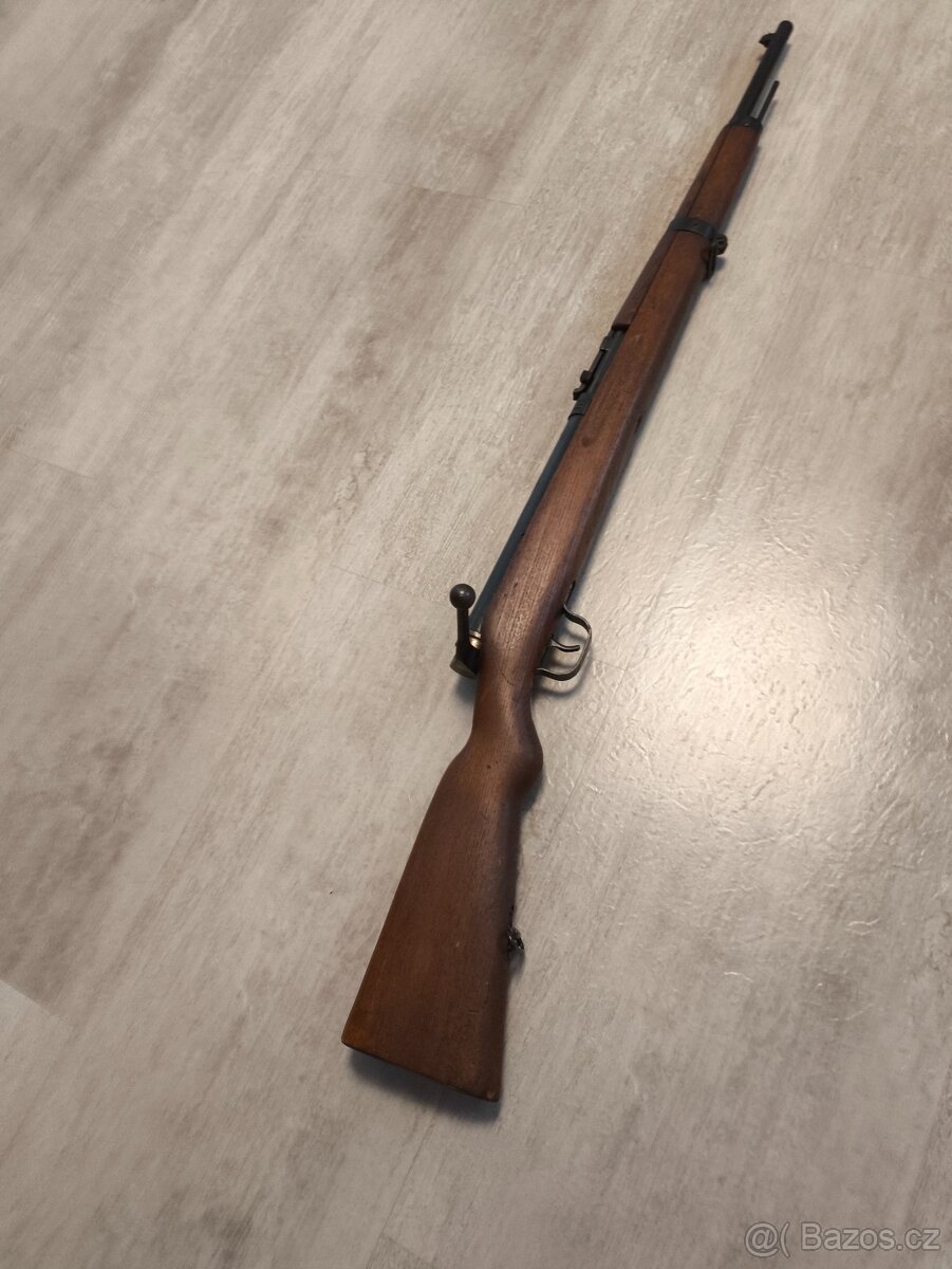 Vojenská vzduchovka v.47 - 2