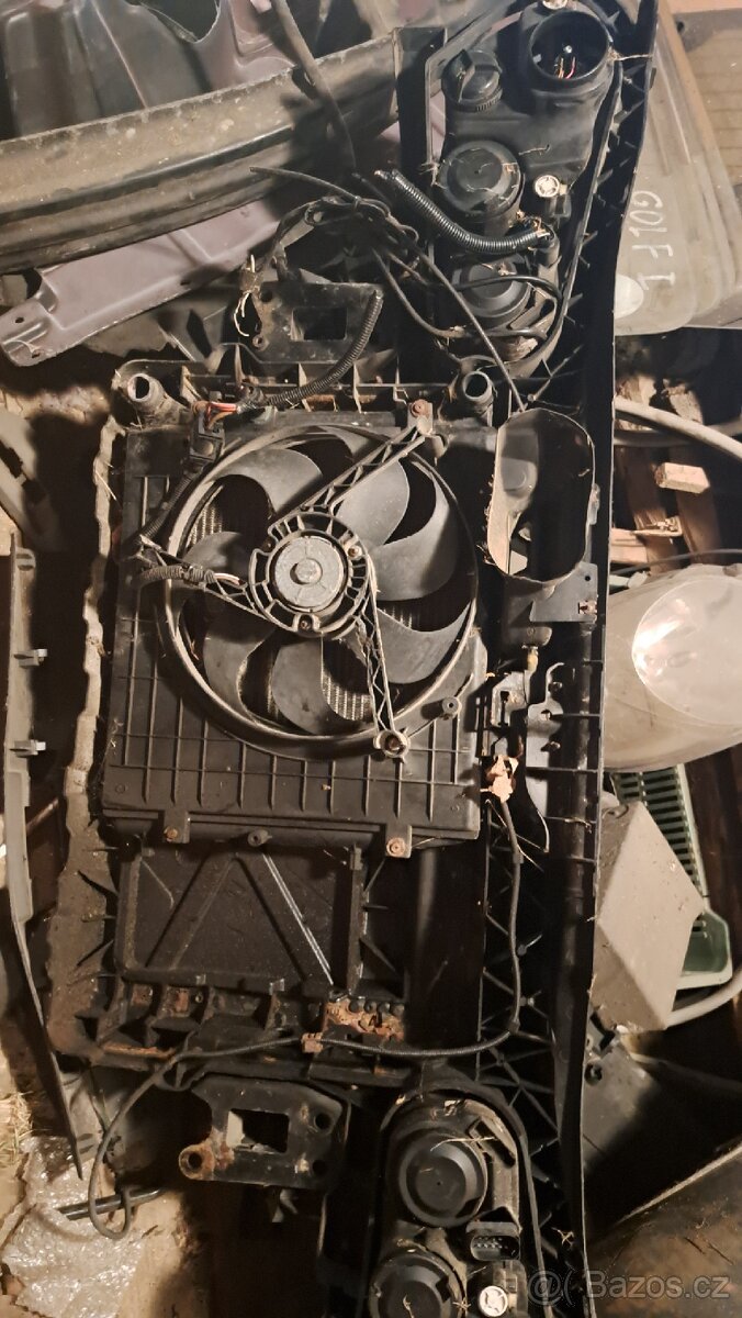 Chladičová stěna vw polo - 2