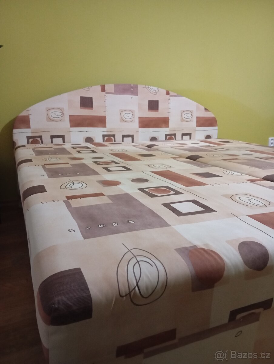 Manželská postel s velkým úložným prostorem - 2