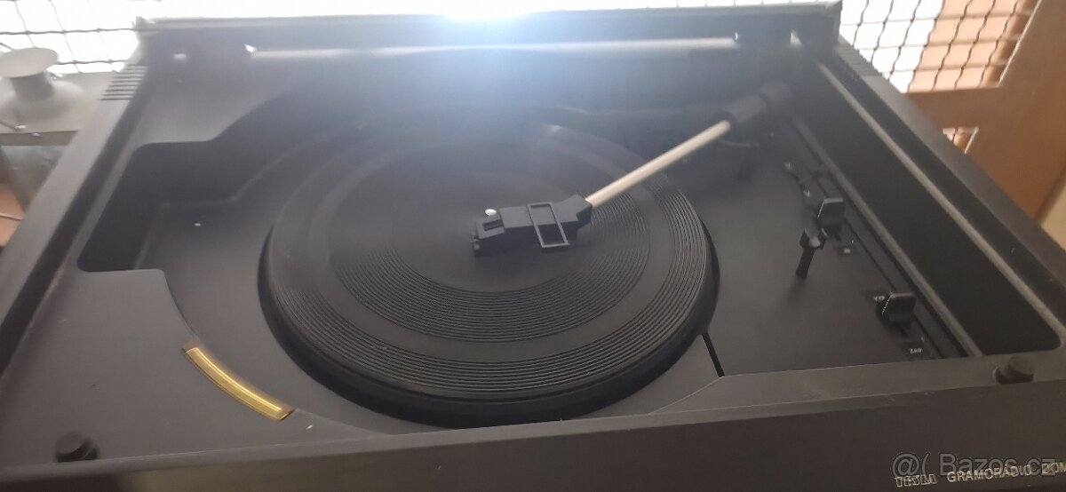 Tesla Gramorádio Dominant 1039 A - 2