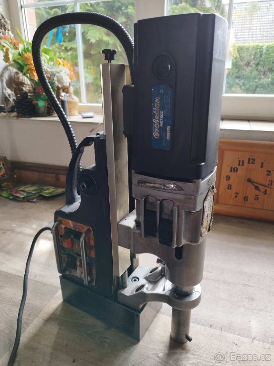 Magnetická vrtačka Evolution ME7500 + vrtáky a stojan - 2