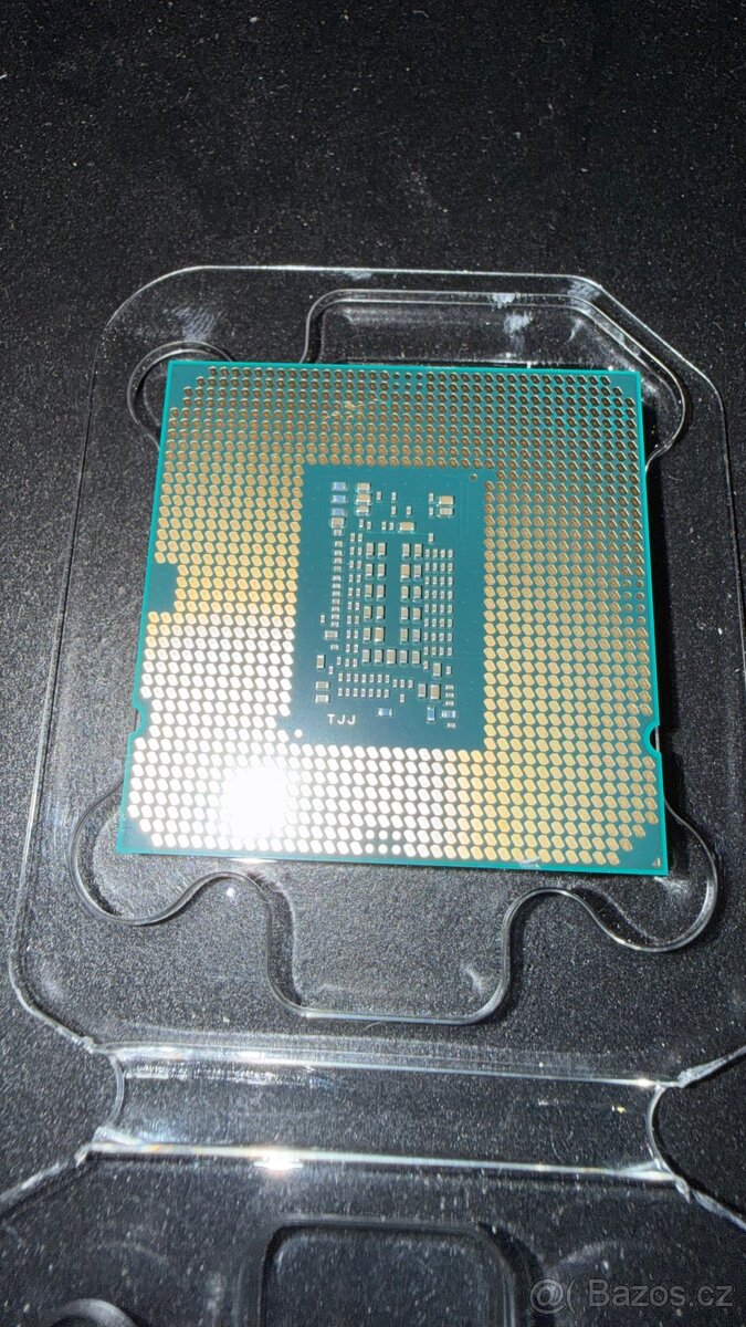 Intel Core i3 10105F - 2